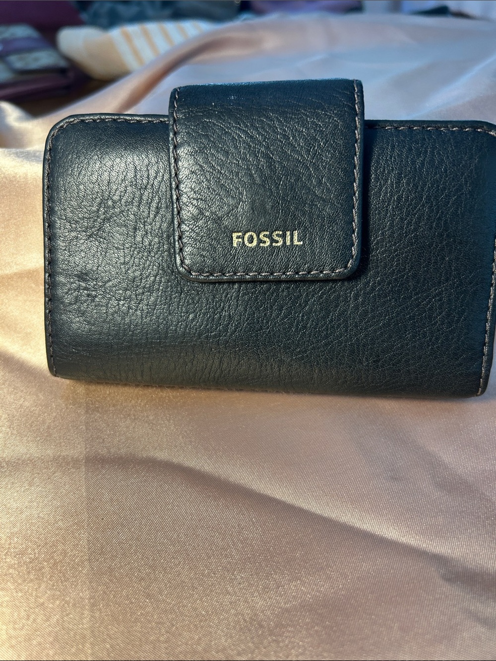 Fossil Black Leather Tri fold Snap Wallet with Gold Logo